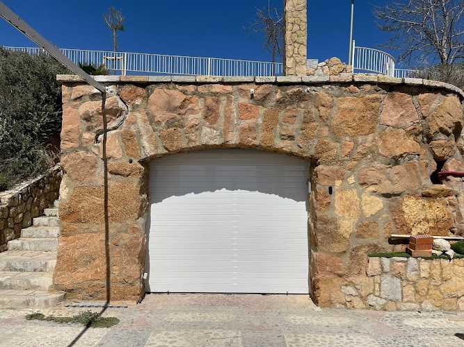 Fotografia tomada fuera de Tot Vidre Tarragona SL - Carpintería metálica y de aluminio en Tarragona, Tarragona