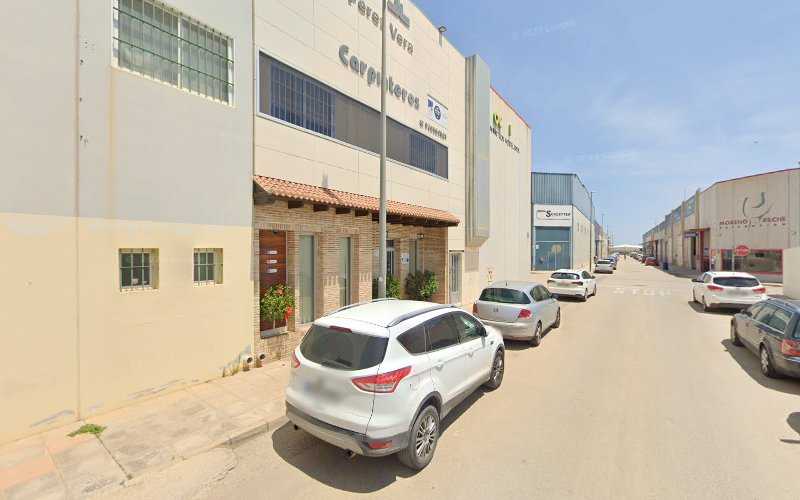 Fotografia tomada fuera de Manuel Pérez Vera SL - Carpintería en Pilar de la Horadada, Alicante