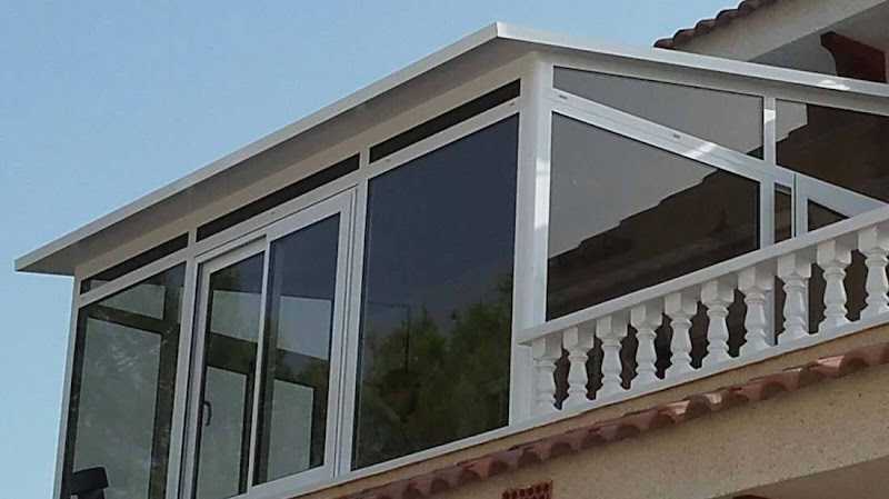 Fotografia tomada fuera de JMS Carpinteria Metalica - Carpintería metálica y de aluminio en Pilar de la Horadada, Alicante