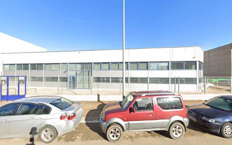 Fotografia tomada fuera de Ormetal Aluminis Sl Unipersonal - Carpintería metálica y de aluminio en Fornells de la Selva, Girona