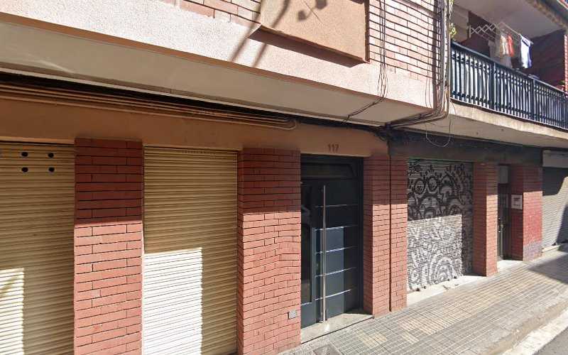 Fotografia tomada fuera de Wood Decor - Carpintero en El Prat de Llobregat, Barcelona