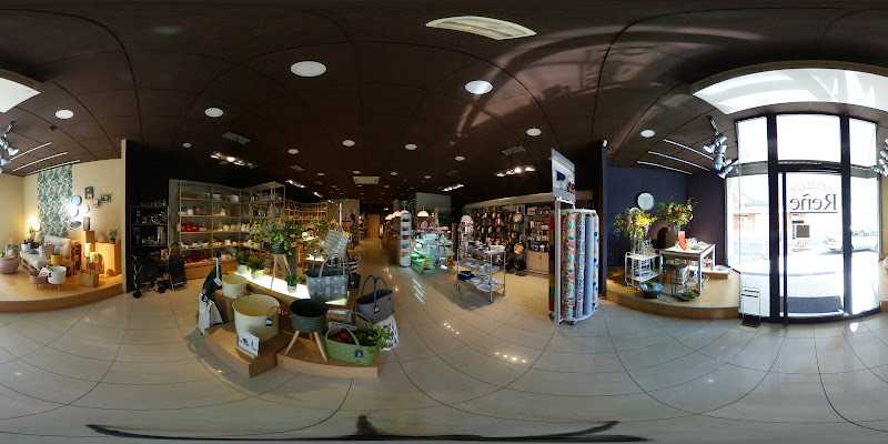 Fotografia tomada fuera de Fustes Reñé - Ferreteria en Mollerussa, Lérida