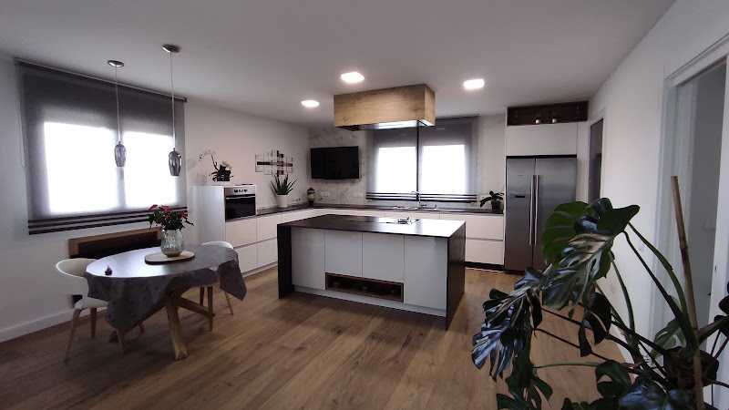 Fotografia tomada fuera de IRISAL - Tienda de puertas en Tarragona, Tarragona