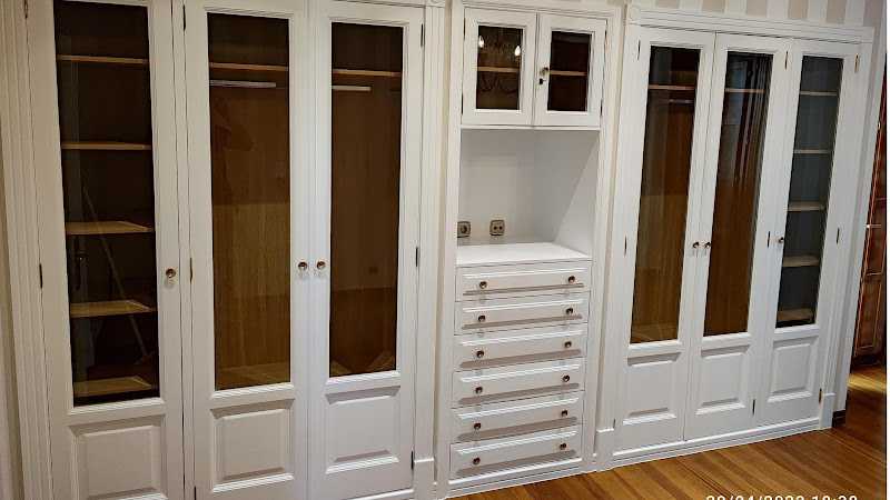 Fotografia tomada fuera de Jordan Carpinteros Vigo - Carpintero en Vigo, Pontevedra