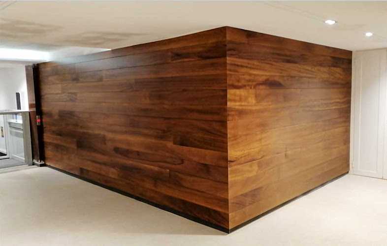 Fotografia tomada fuera de Fusteria Ivan Villanueva - Carpintero en Alfarràs, Lérida