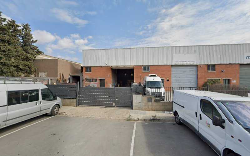 Fotografia tomada fuera de Cerrajería Comas - Metal·listeria en Castellar del Vallès, Barcelona