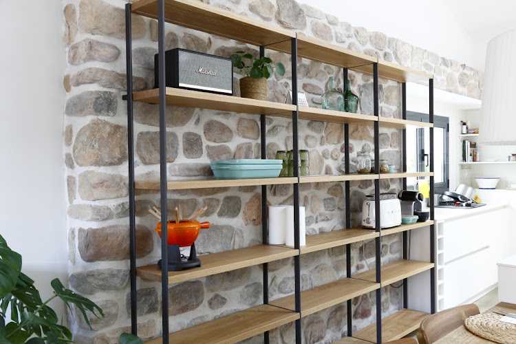 Fotografia tomada fuera de Muebles Amor - Tienda de muebles en Castellar del Vallès, Barcelona