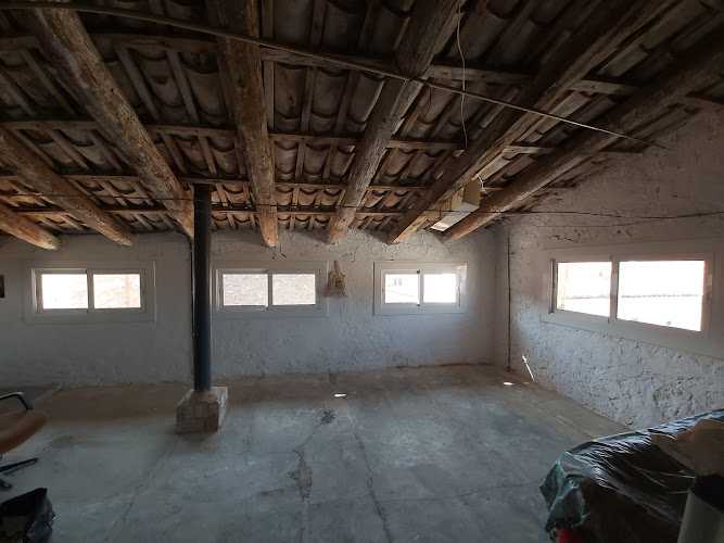 Fotografia tomada fuera de ARTIFEX ALUMINIS - Carpintería metálica y de aluminio en Tarragona, Tarragona