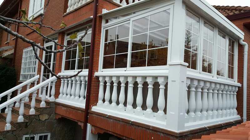 Fotografia tomada fuera de VCM Ventanas y Cerramientos de Madrid - Carpintería metálica y de aluminio en Guadarrama, Madrid