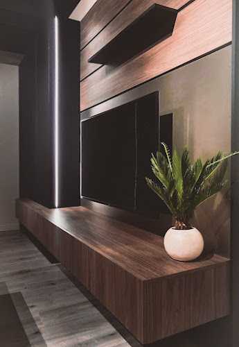 Fotografia tomada fuera de Amaya Design Wood Studio - Carpintería en Mijas, Málaga
