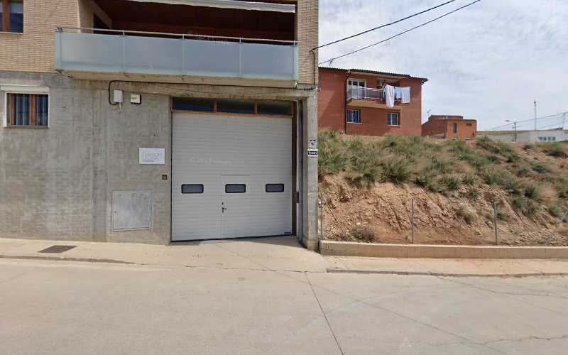 Fotografia tomada fuera de Fusteria Garrofé - Carpintería en La Portella, Lérida