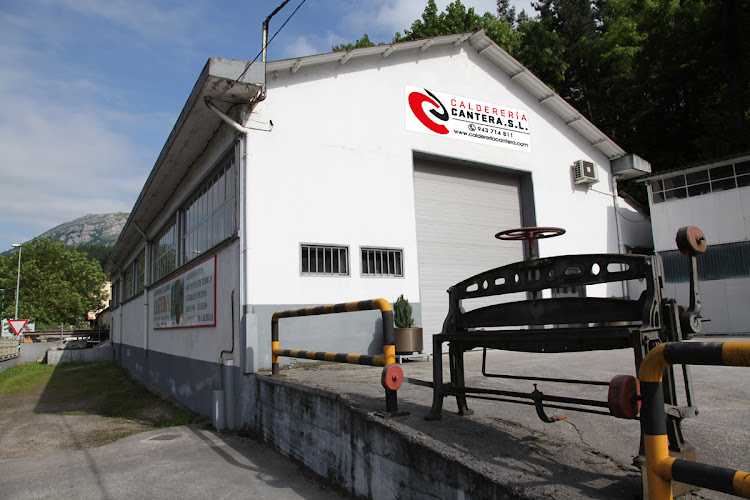 Fotografia tomada fuera de Caldereria Cantera SL - Calderería industrial en Eskoriatza, Guipúzcoa