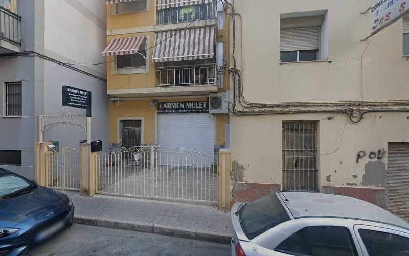 Fotografia tomada fuera de Perfileria De Aluminios Parra Sl - Carpintería metálica y de aluminio en Alicante, Alicante