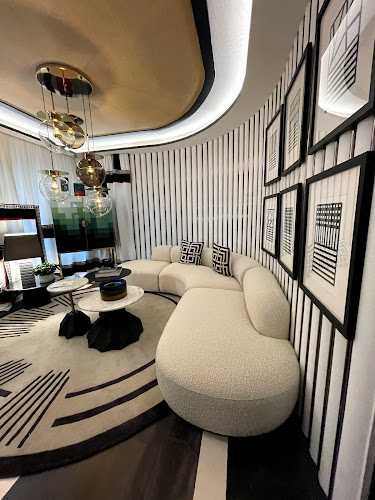 Fotografia tomada fuera de La Circular del Mueble - Tienda de muebles en El Tiemblo, Ávila