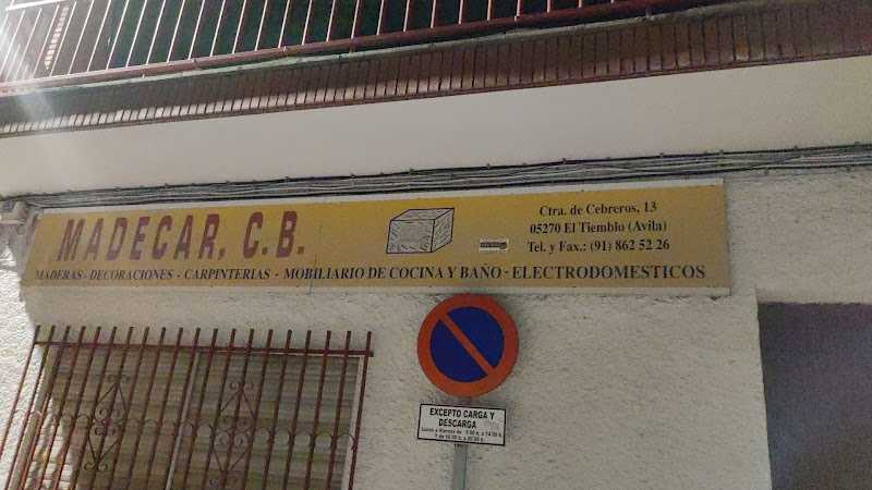 Fotografia tomada fuera de Madecar C B - Tienda de armarios en El Tiemblo, Ávila