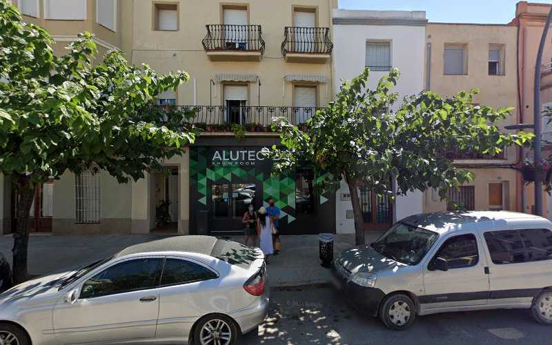Fotografia tomada fuera de Alutec Delta - Metal·listeria en El Perelló, Tarragona