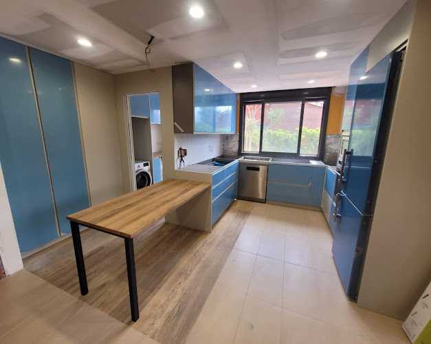 Fotografia tomada fuera de CUINES I PARQUETS PEPUNE - Carpintería en Reus, Tarragona