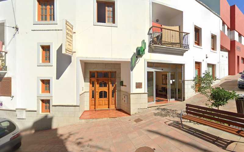 Fotografia tomada fuera de Carpinteria Lomo El Marco S.L. - Carpintería en Fontanales, Las Palmas