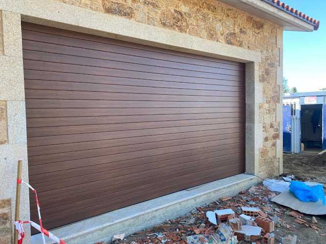 Fotografia tomada fuera de Jc Metal - Carpintería metálica y de aluminio en Ferrol, A Coruña