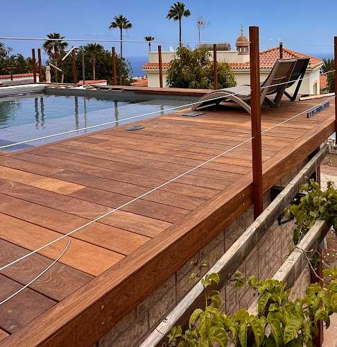 Fotografia tomada fuera de Kitchen Furniture | Home Renovation - Contratista para construcción de interiores en Adeje, Santa Cruz de Tenerife